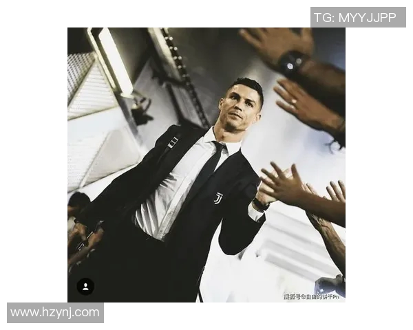 C罗谈足球明星的风采与成就分享他的独特见解与评价 C罗谈足球明星的风采与成就分享他的独特见解与评价