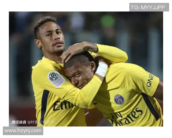 足球明星搞笑整蛊队友瞬间曝光看他们如何制造欢乐与惊喜